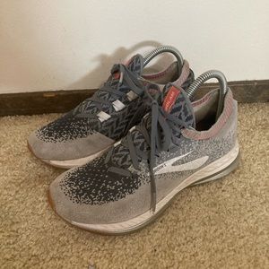 Brooks Bedlam Coral & Grey. Women’s size 7